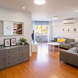  Apartament Finikoudes 3 Bedroom Seaview Flat Cypr